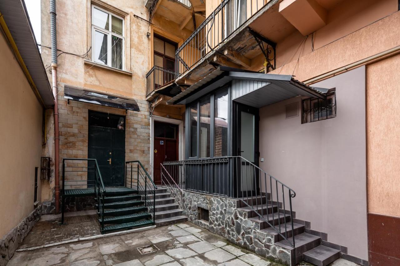 Bookinist Apartment Λβιβ Εξωτερικό φωτογραφία