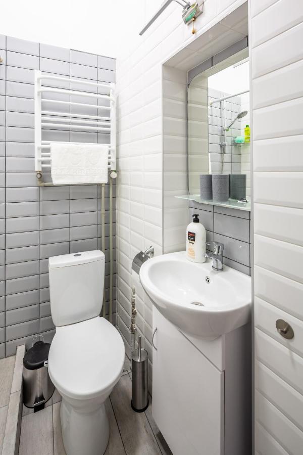 Bookinist Apartment Λβιβ Εξωτερικό φωτογραφία